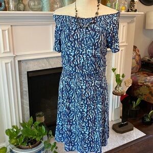 Lilly Pulitzer dress size small on off shoulder blue and black